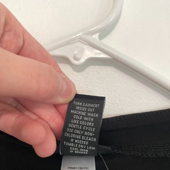 NEW NWT TORRID 3 Plus Size Jersey Knit Faux Wrap Top Black Short Sleeve NO BELT - Picture 12 of 15